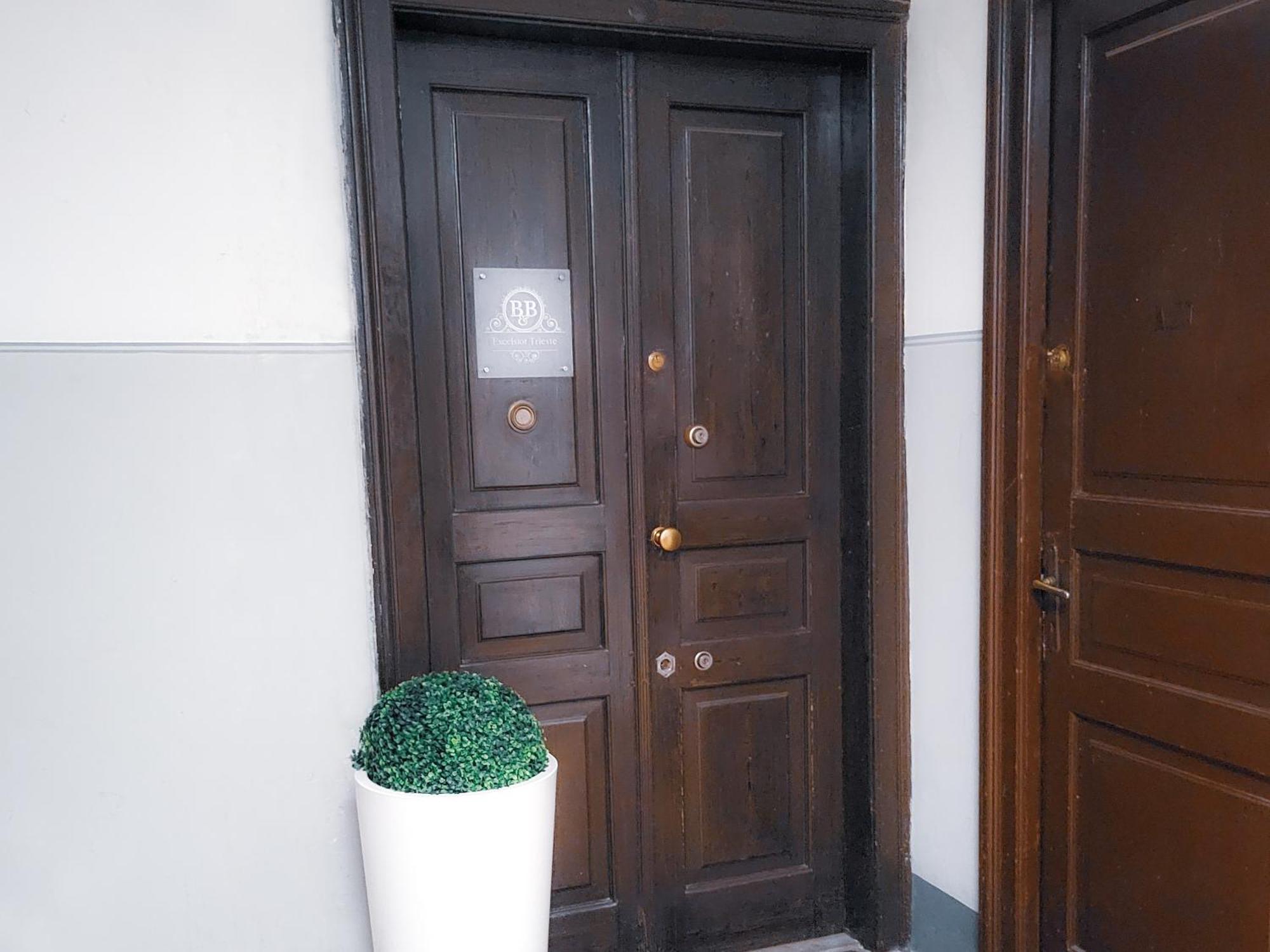 B&B Excelsior Трієст Екстер'єр фото